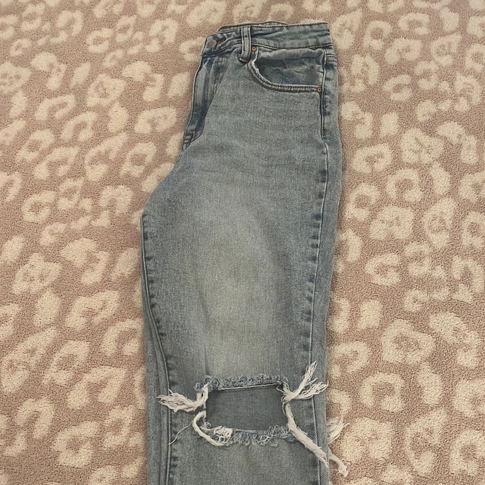 Women’s mom jeans